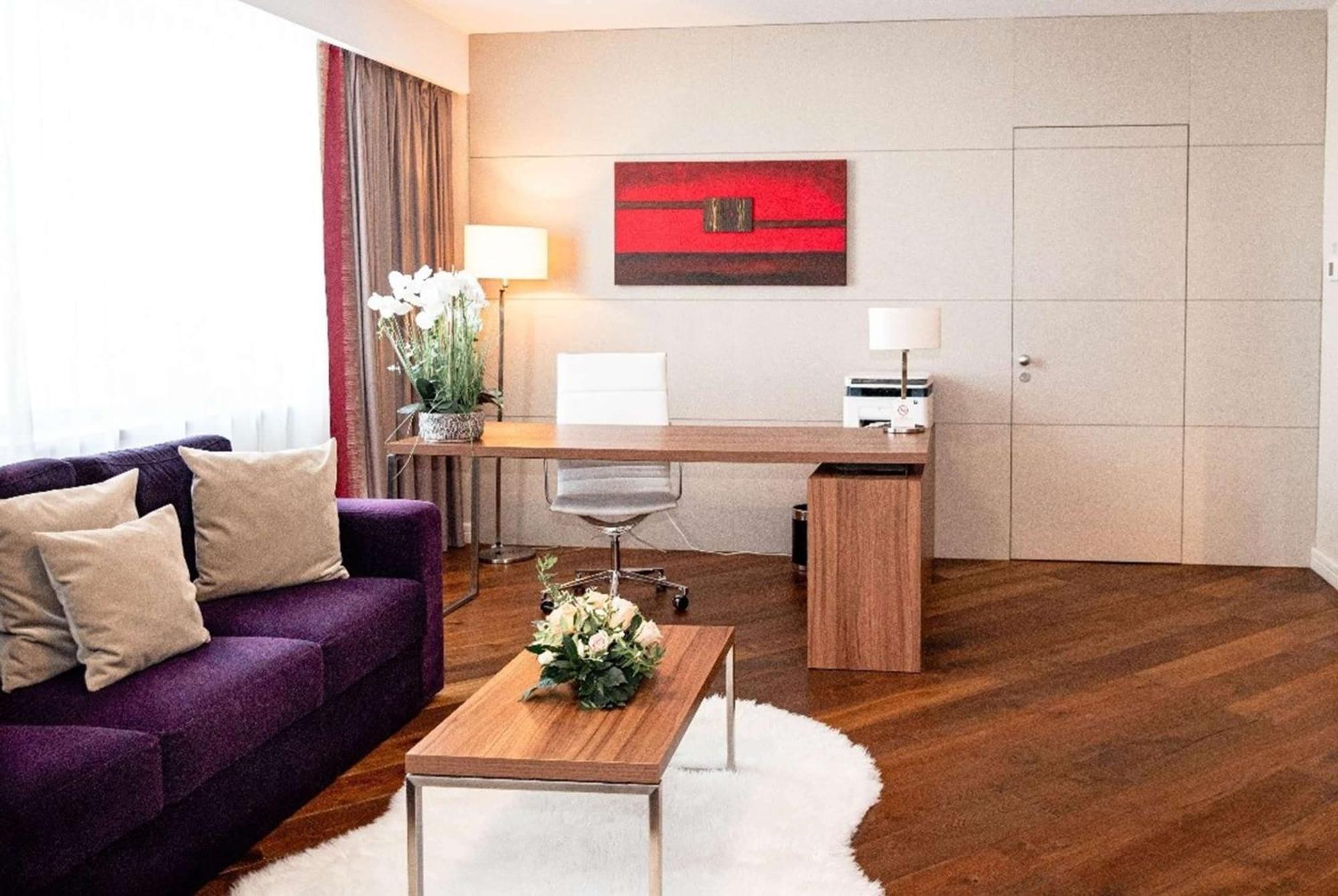 Ramada Plaza Craiova Hotell Eksteriør bilde