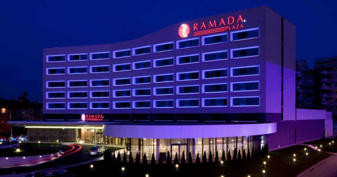 Ramada Plaza Craiova Hotell Eksteriør bilde