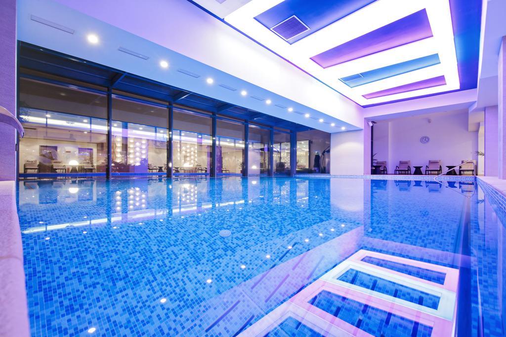 Ramada Plaza Craiova Hotell Eksteriør bilde